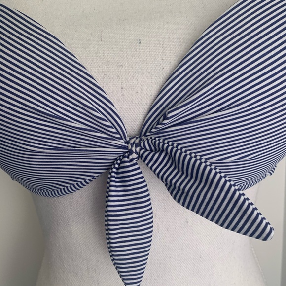 Nautical white and navy striped bikini top - Picture 3 of 5